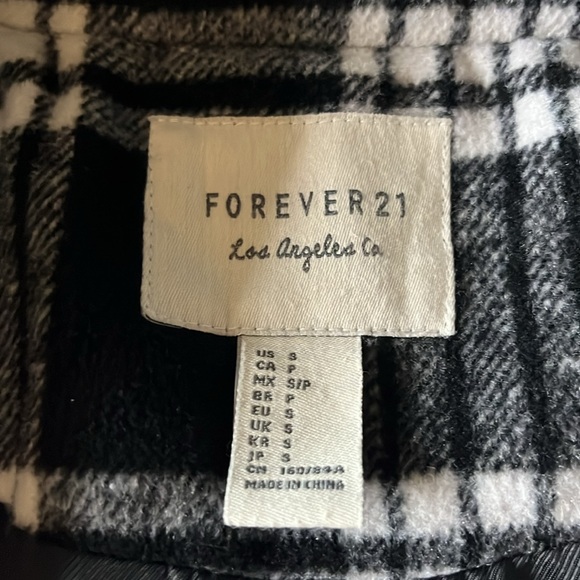 Women’s Forever 21 Coat - Picture 3 of 4